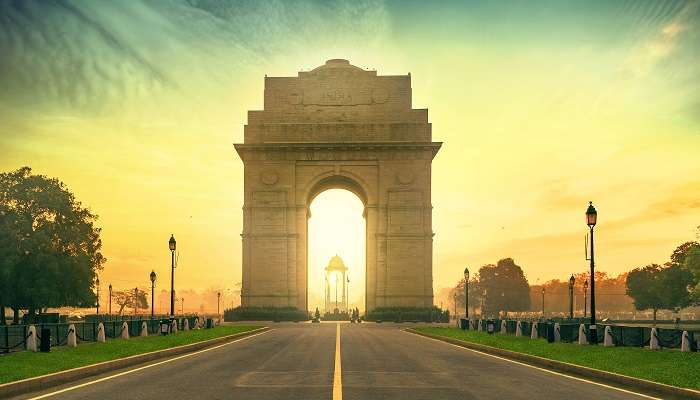 La vue magnifiques de India Gate, C’est l’une meilleurs endroits à visiter en février en Inde