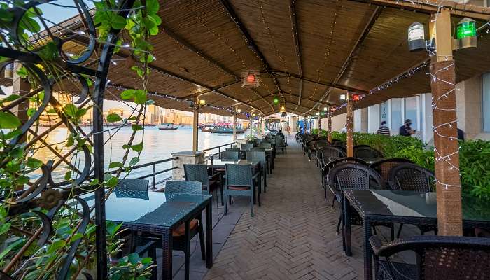 A captivating view of the outdoor hotel in Dubai.