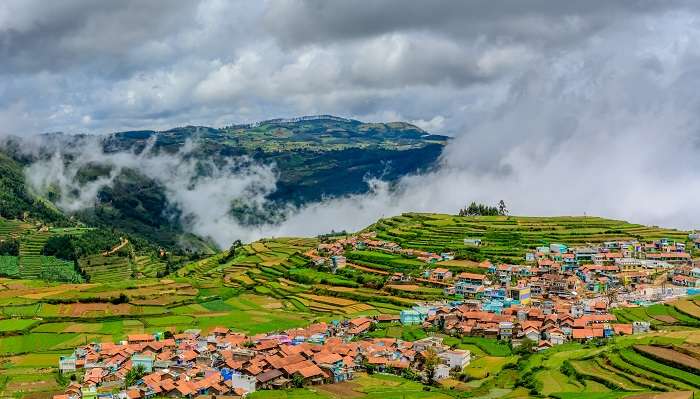 La vue incroyable d'ooty, C’est l’une des meilleurs lieux touristiques en Inde du Sud pendant l’été 