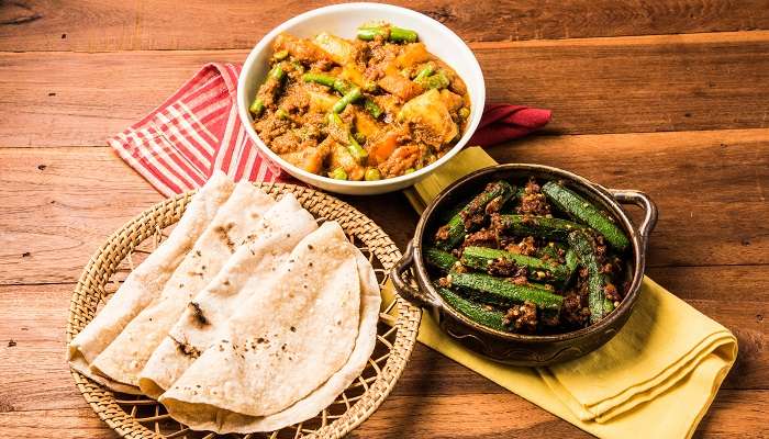 Saravanaa Bhavan Bur Dubai and its lip-smacking vegetarian cuisines.