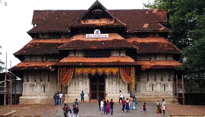 केरल में घूमने के लिए सबसे अच्छी जगहें में से एक त्रिशूर है
