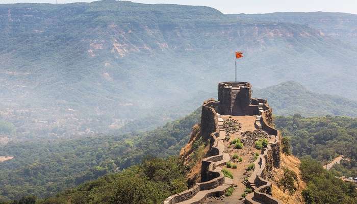 महाबलेश्वर पश्चिम भारत का एक लोकप्रिय हिल स्टेशन है