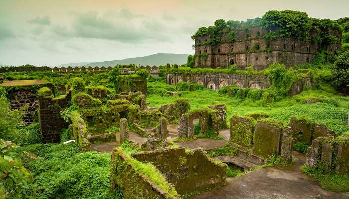 कोंकण में घूमने की जगहें मुरूड सबसे खूबसूरत जगह है