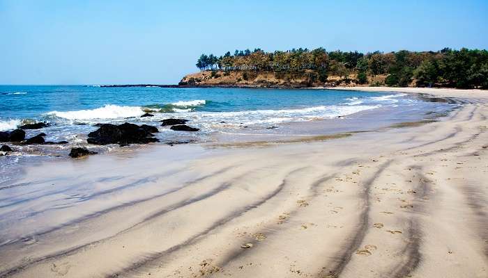 Plage de la mer d'Alibaug dans le Maharashtra,