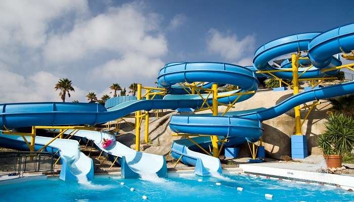 Blu Thunder Resort and Park,  C’est l’une des meilleurs parcs aquatiques à Hyderabad