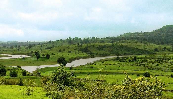 La vue mgnifique de Koroli, C’est l’une des meilleurs endroits à visiter à Maharashtra en été