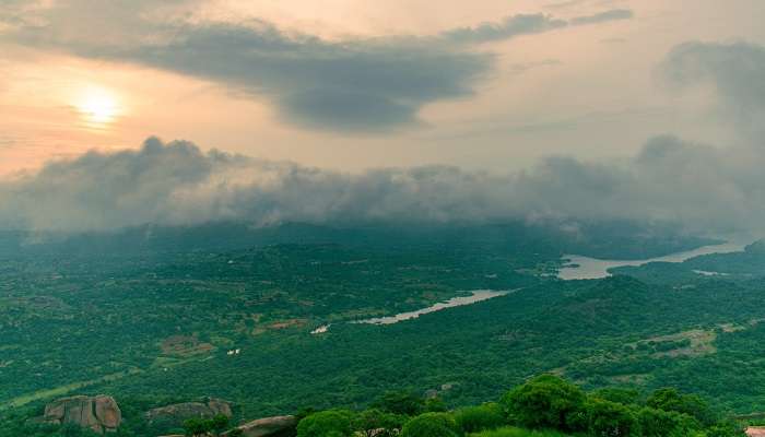 बैंगलोर में वॉटर पार्क में से एक एक्सट्रीमज़ोन गेटअवेज़ है