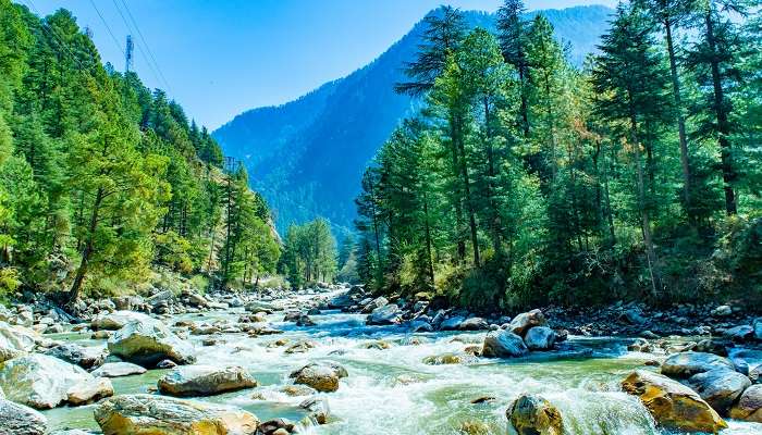 कसोल दिल्ली के पास घूमने योग्य स्थान है