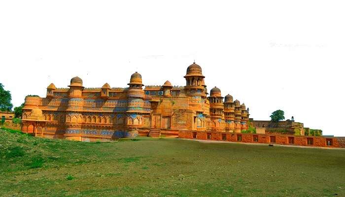 Fort de Gwalior, Madhya Pradesh, C’est l’une des meilleurs lieux historiques célèbres en Inde