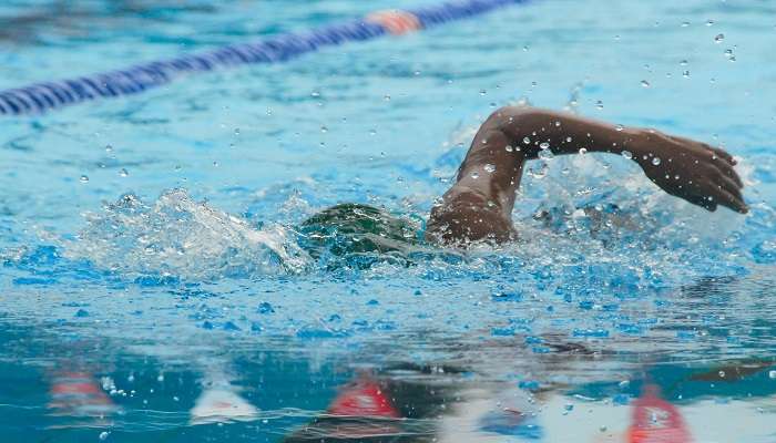 Faire la natation dans la piscine, C’est la meilleurs choses à faire en Suisse