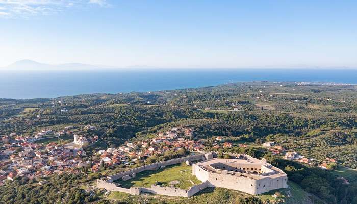 La vue panaromique de Peloponnese, C’est l’une des meilleurs endroits à visiter en Grèce