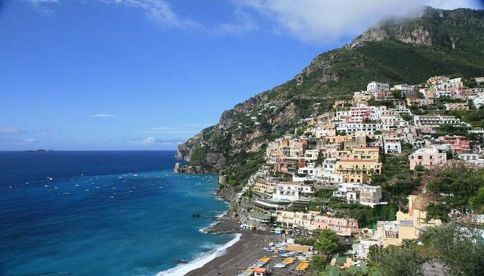 Positano, C’est l’une des meilleures destinations de lune de miel en Italie