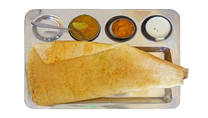 Essayerz la Dosa Sambhar sur Shri Sagar CTR Central Tiffin Room, C’est l'une des meilleurs restaurants de Bangalore