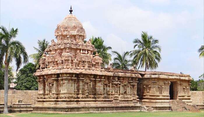 Temples Chola, Tamil Nadu, C’est l’une des meilleurs lieux historiques célèbres en Inde