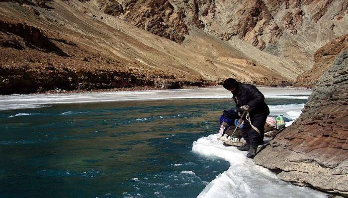 चादर भारत में सर्वश्रेष्ठ पारिवारिक छुट्टियाँ बिताने की जगहें है