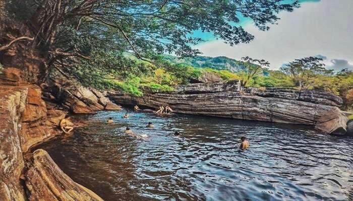 श्रीलंका भारत से घूमने के लिए सबसे सस्ते देश है