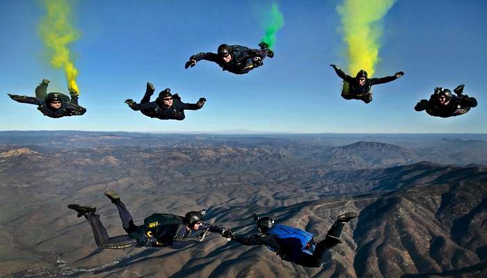 Aventure en chute libre, C’est l’une des meilleures activités aventureuses à Singapour