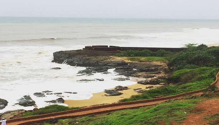 Bekar Fort as seen from a distance