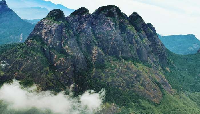 The breahtaking vista of Agasthyarkoodam Peak