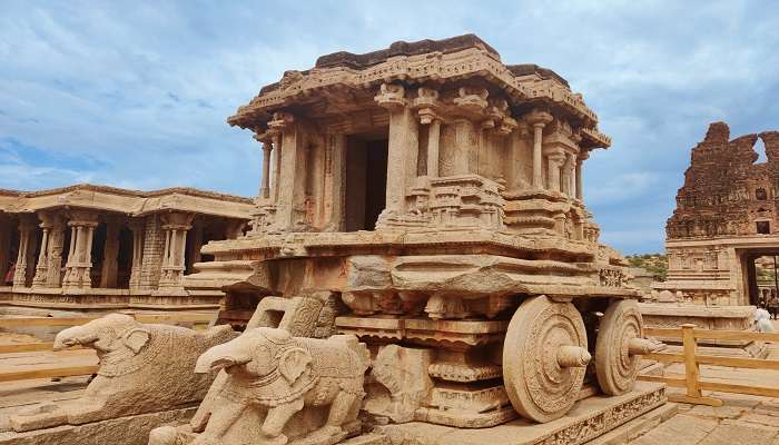 The image of temples in Hampi.