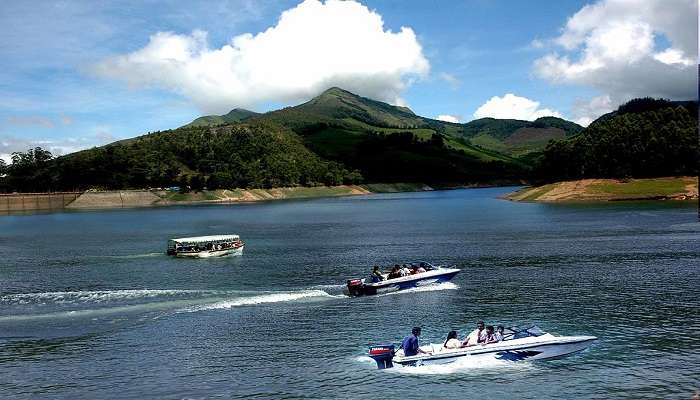 On your Kerala to Goa road trip, you may even come across the beautiful Thekkady, a haven for hikers and animal lovers.