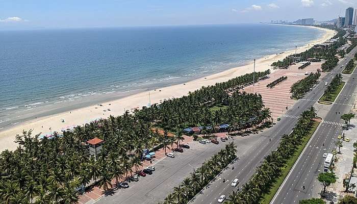 A magical view of My Khe Beach