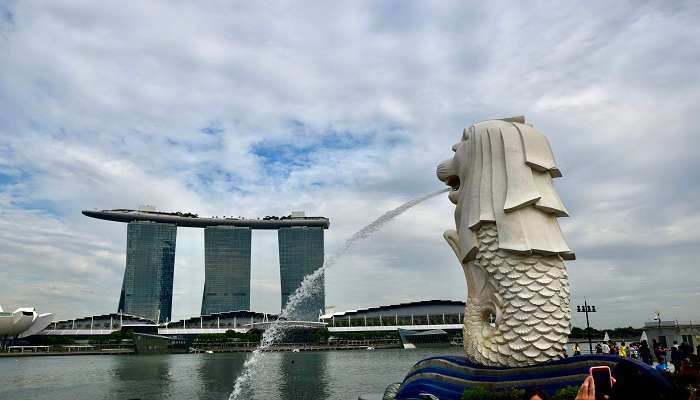 La meilleur vue de Photos avec des statues de Merlion