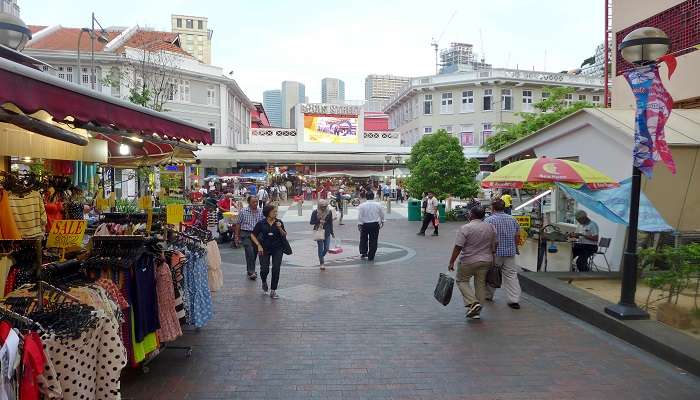 Rue Bugis, C’est l’une des meilleurs attractions touristiques de Singapour