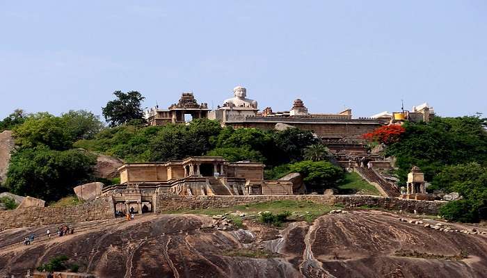 An image showing the aerial view of Shravanabelagola, showing the monolithic statue of Gomateshvara