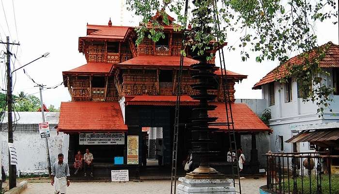 one of the most prominent edappaly temples dedicated to Santhanagopala Murthy.