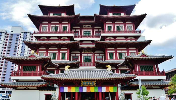 Temple de la relique de la dent de Bouddha, C’est l’une des meilleurs choses gratuites à faire à Singapour