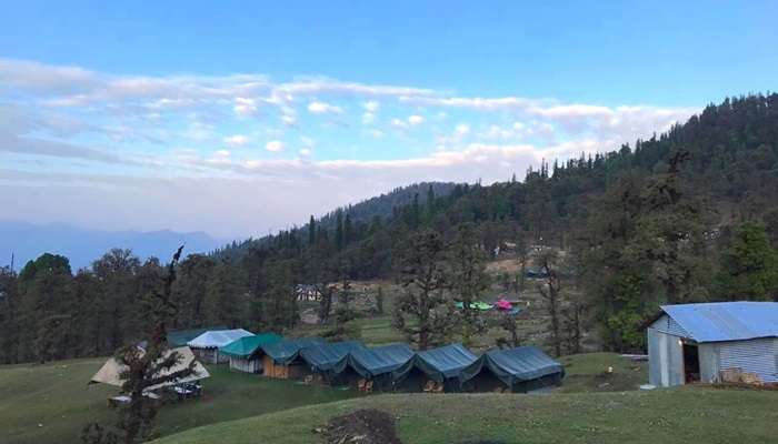 Baniyakund campsite one best campsite to visit chopyta in Novmber