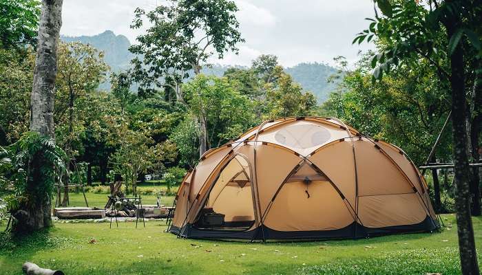Camping at the Shoja is the best things to do.