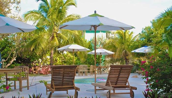 Cauvery Paradise is one of the best accommodation option in Tamil Nadu.