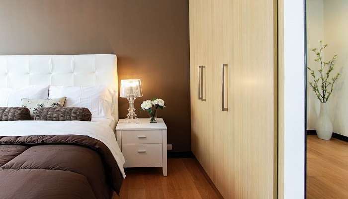 A comfortable yet luxurious room at Resorts in Chavakkad Beach 