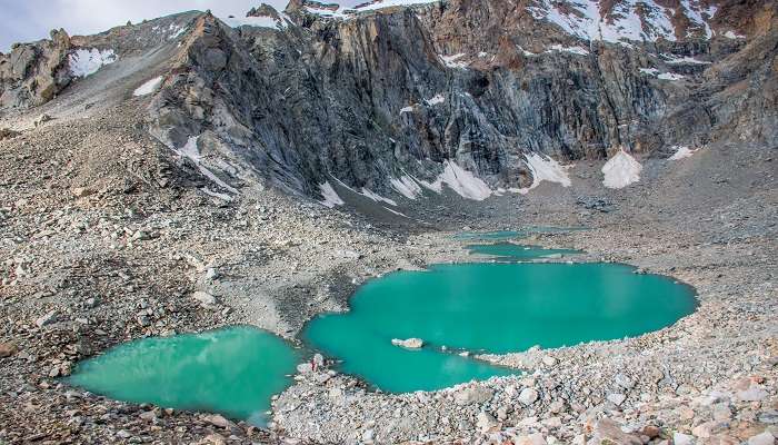 A stunning view of Gauri Kund 