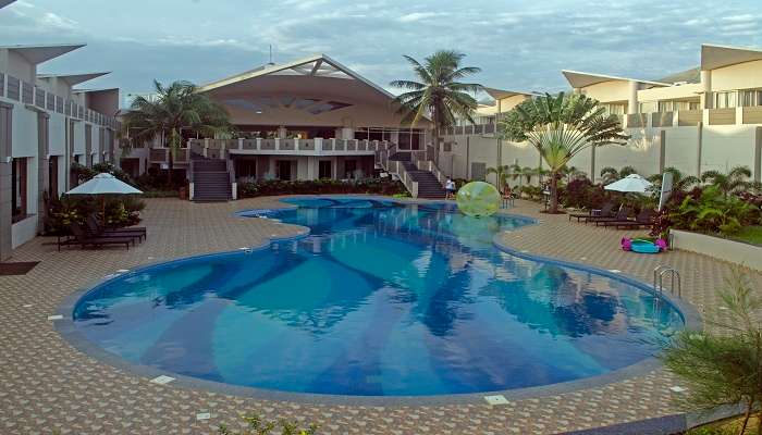 Scenic accomodation option in Kerala.