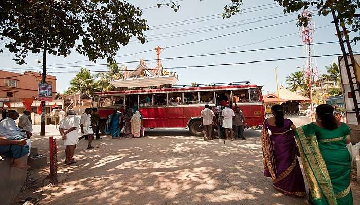 Ways to reach the Museum of Kerala History 