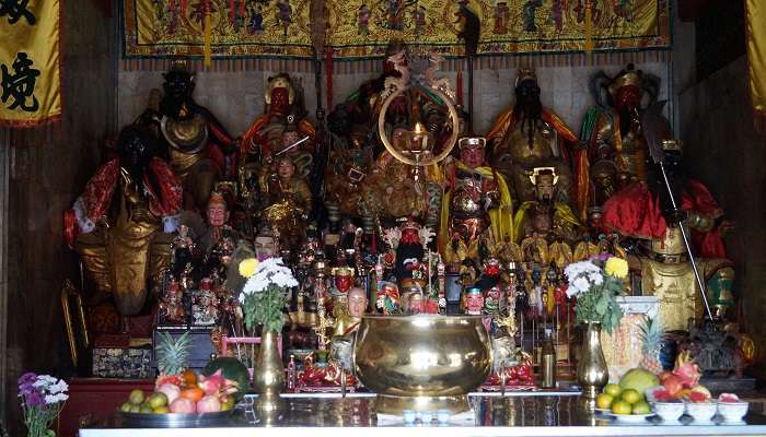 Deities worshipped inside the Jui Tui Shrine. 