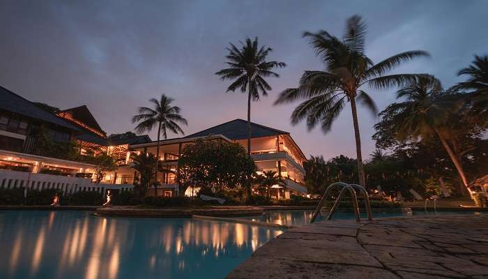 The night view of stunning La Serene is one of the beautiful resorts near Pithalmala