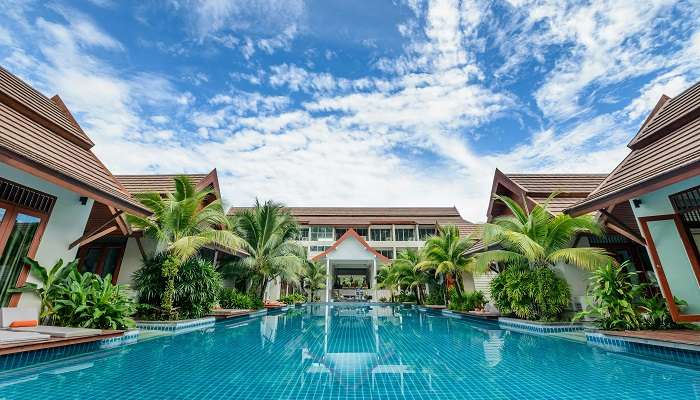 Breathtaking views from Hotels near Kayamkulam