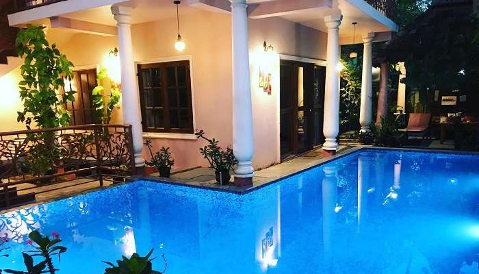 Best room sided with the swimming pool for the relaxing vacation.