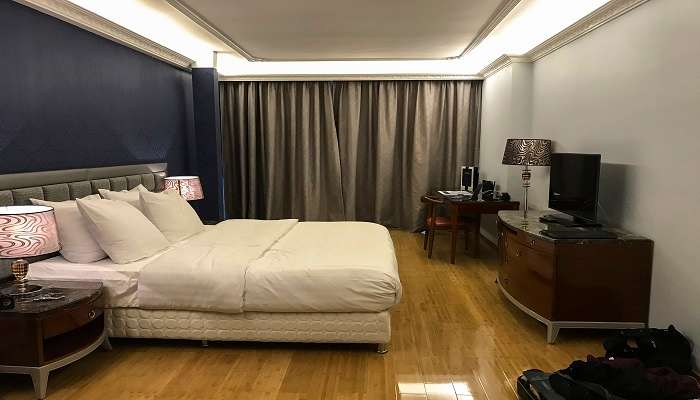 Clean and hygienic rooms, near Ashtamudi Lake