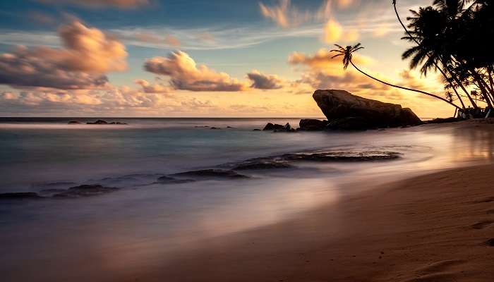 Wijaya, C’est l’une des meilleures plages du Sri Lanka