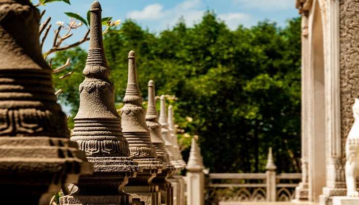 temples visiting in chaukori in Uttarakhand. 