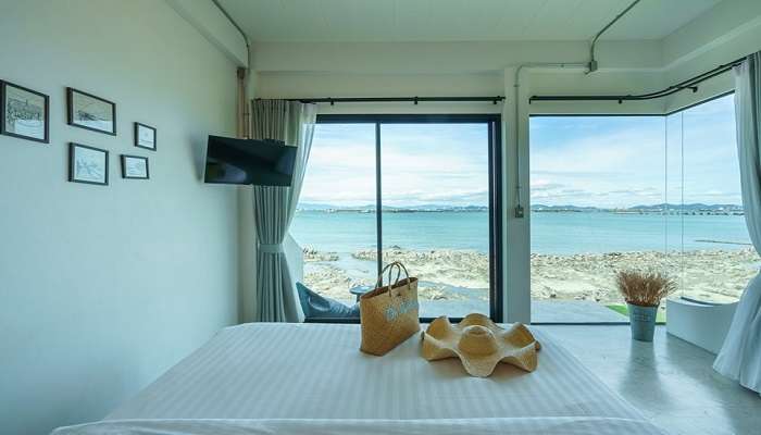 Hotels in Ko Si Chang