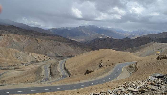 Srinagar Leh Highway