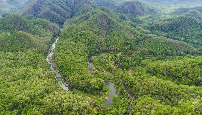 See the beautiful Manyam Viewpoint, circled by verdant valleys near Jalatarangini Waterfall