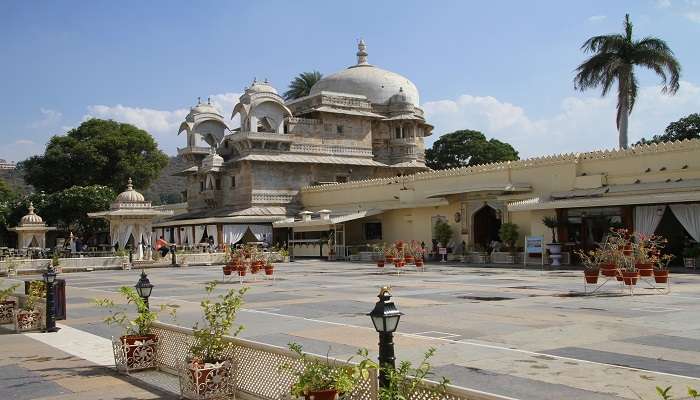 A stunning view of Jagmandir Island Palace Udaipur