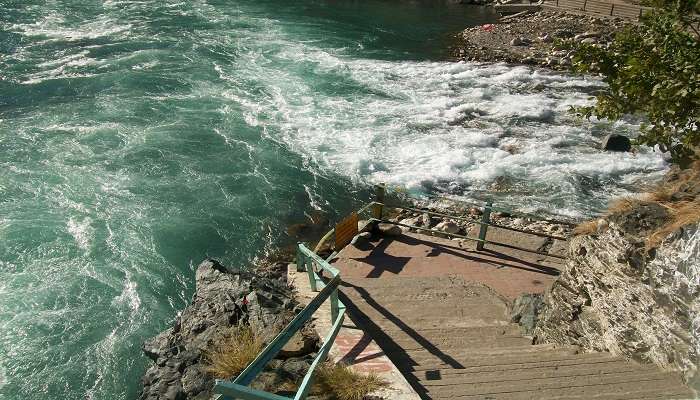 River flowing near Sari Village in Uttarakhand.